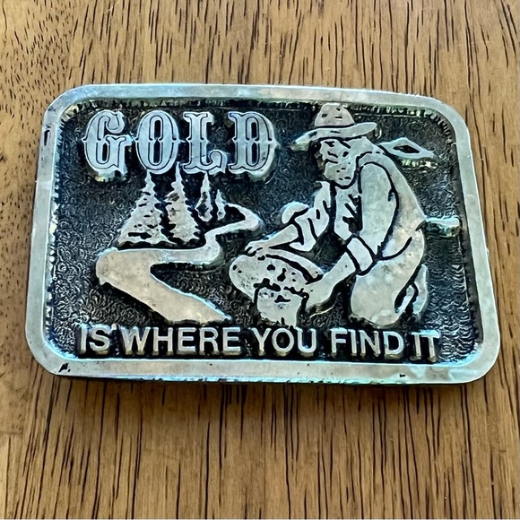 Vintage, 1981 brass belt buckle - Picture 4 of 4